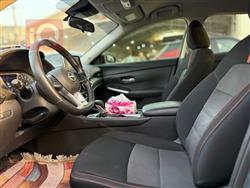 نیسان سێنترا